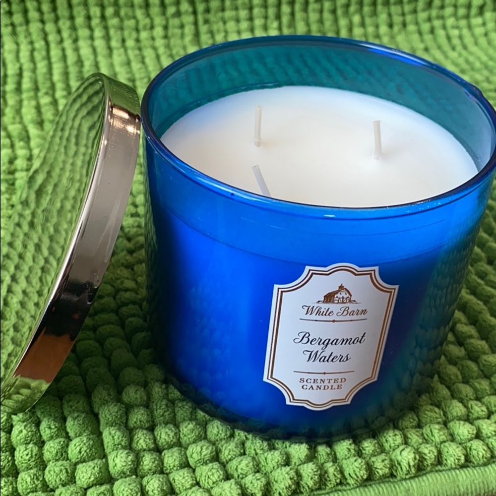 White Barn - Bath & Body Works candle